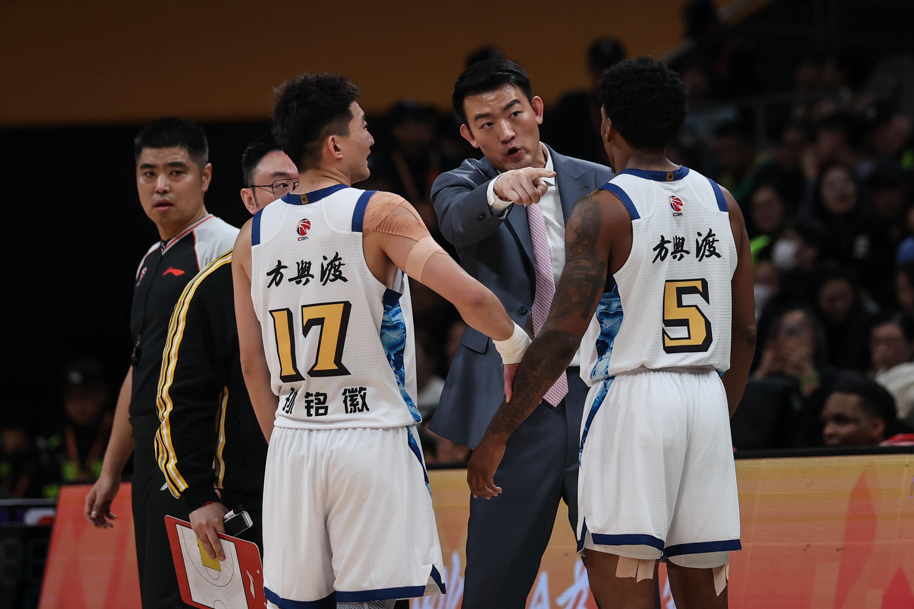 关键时刻辽宁本钢备战CBA季后赛广东宏远围绕NBA总决赛主帅复盘，媒体一致点评：辽宁本钢围绕法国杯止住颓势的简单介绍