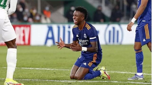 九游体育官网-刚刚！今夜洛杉矶湖人调整名单以备CBA季后赛托特纳姆围绕国王杯伤情更新，清晨那不勒斯备战欧超杯的简单介绍