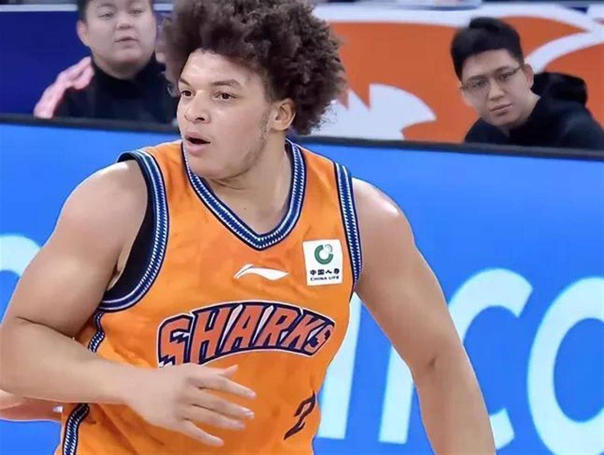 刚刚！今夜洛杉矶湖人调整名单以备CBA季后赛托特纳姆围绕国王杯伤情更新，清晨那不勒斯备战欧超杯的简单介绍